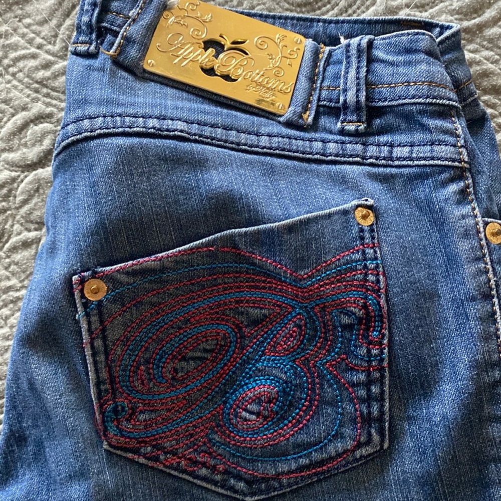 Apple bottom jeans
